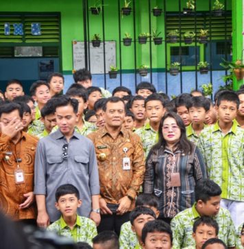 MBG di Jawa Tengah Telah Sasar 6,3 Juta Penerima Manfaat, Wapres Gibran dan Gubernur Luthfi Tinjau Langsung di Sekolah