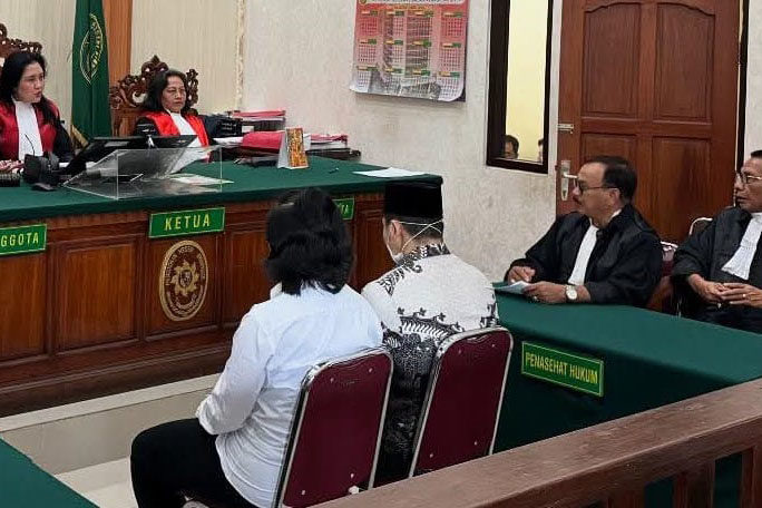 Oknun Petugas Imigrasi Dan Turis Rusia Mulai Diadili 1