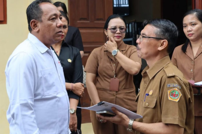 Ongkos Jarit Seragam Rp330.000 Per Siswa, Kekurangan Dibebankan Ke Ortu, Kelebihian Wajib Dikembalikan 1