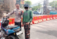 Pakai Helm Curian, Remaja Ditangkap di Petitenget