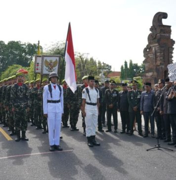 Panji-panji dan Surat Sakti I Gusti Ngurah Rai Diserahterimakan di Gianyar