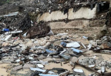 Pascapembongkaran, Pantai Bingin Kotor dan Tak Tertata