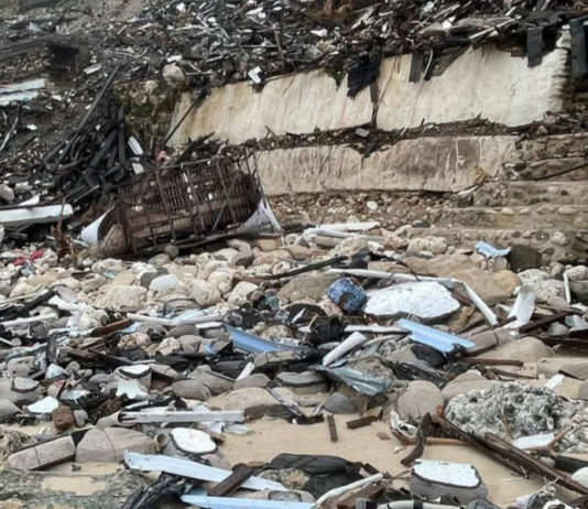 Pascapembongkaran, Pantai Bingin Kotor dan Tak Tertata