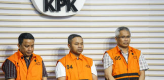 Pascapenetapan Tersangka, KPK Geledah Rumah Gubernur Riau