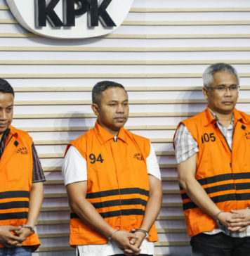 Pascapenetapan Tersangka, KPK Geledah Rumah Gubernur Riau