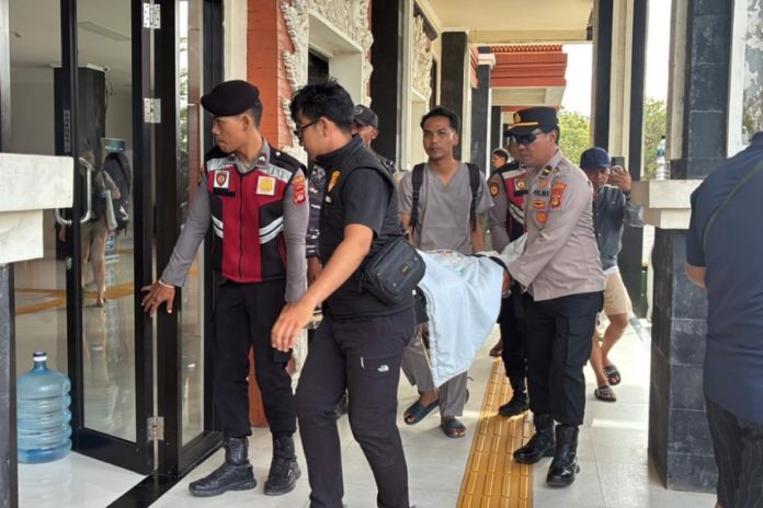 Pascatumbangnya Pohon Kepah Telan Korban, Pura Penataran Ped Gelar Ritual Guru Dan Bendu Piduka 1