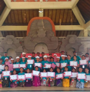 Pasraman Desa Adat Keramas Didik Puluhan Anak Dalam Penguatan Budaya dan Agama Hindu