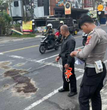 Pengendara Motor Tewas Terlindas Truk di Abiantuwung