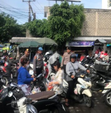 Pengunjung Pasar Melonjak Jelang Galungan, Polisi Antisipasi Pencopetan