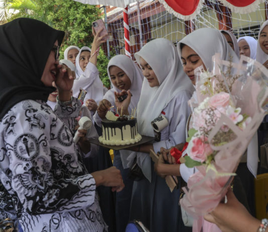 Peringatan Hari Guru Nasional 2025, Ini Amanat Mendikdasmen