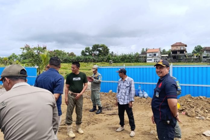 Proyek Villa Di Pulukan, Pengawas Proyek Ditegur Satpol PP Jembrana 1