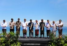 Puluhan Tari Pendet Pasepan Meriahkan Pembukaan Nusa Penida Festival 2025
