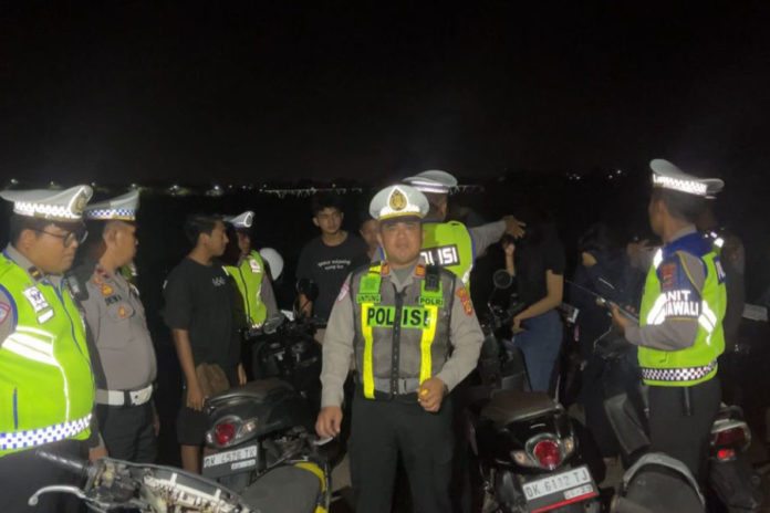 Remaja, Putri, Balap Liar, Hadiah 1