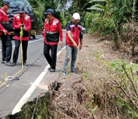 Sejumlah Ruas Jalan di Tabanan Rusak Usai Hujan Deras