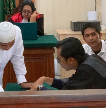 Terdakwa Dua Kilogram Ganja Minta Keringanan Hukuman