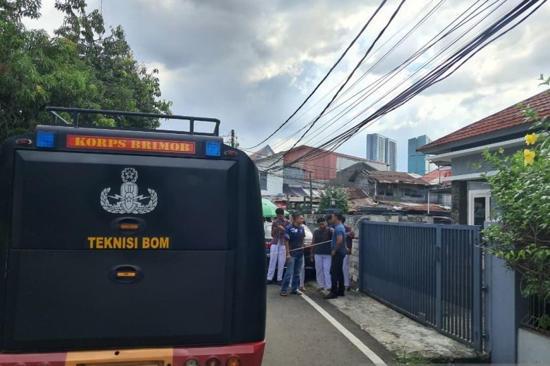 Tim Jibom Polda Metro Selidiki Penyebab Ledakan di Masjid SMAN 72 Jakarta