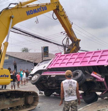 Truk Gagal Nanjak, Terguling Timpa Pengantar Gas hingga Meninggal