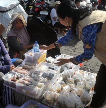 Uji Sample di Pasar Kereneng, BBPOM Temukan 6 Produk Mengandung Bahan Berbahaya