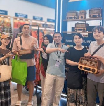 UMKM Kerajinan Lokal Cianjur Ini Raih Peluang di Pasar Internasional Berkat Pemberdayaan BRI