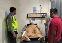 Ambil Haluan Terlalu ke Kanan, Truk Hantam Dua Motor