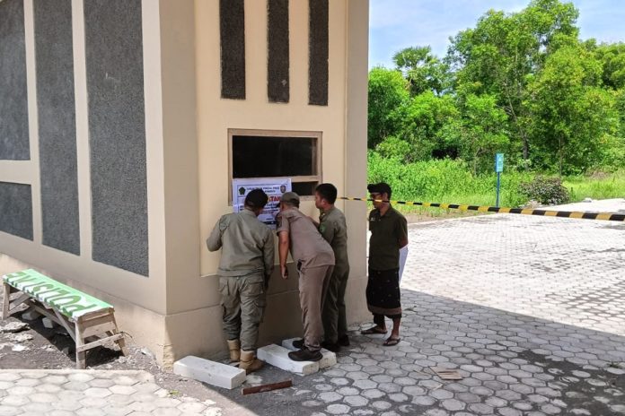 Bangunan Investor Di Kawasan TNBB Disegel Satpol PP 1