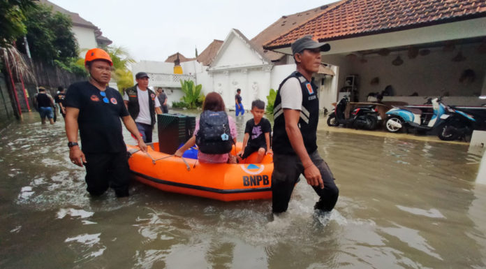 Banjir Kepung 19 Titik di Wilayah Bali, 1 Orang WNA Meninggal Dunia