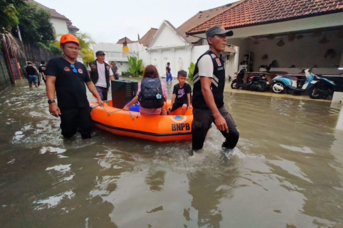 Banjir Kepung 19 Titik Di Wilayah Bali, 1 Orang WNA Meninggal Dunia 1