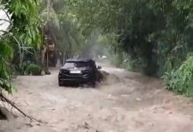 Banjir Landa Antiga, Rendam Rumah Warga hingga Sebabkan Mobil-Motor Hanyut
