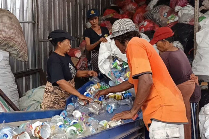 Bank Sampah Sedap Malam Kediri Sulap Sampah Anorganik Jadi Komoditas Ekspor 1