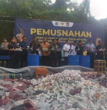 Barang Ilegal Senilai Rp3,1 Miliar Dimusnahkan Kanwil DJBC Bali