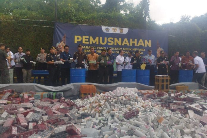 Barang Ilegal Senilai Rp3,1 Miliar Dimusnahkan Kanwil DJBC Bali 1