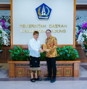 Bupati Adi Arnawa Terima Kunjungan Wali Kota Eri Cahyadi