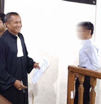 Terapis Waria yang Bakar Atap Garasi Villa di Tibubeneng Jalani Sidang