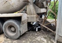 Gagal Nanjak, Truk Molen Tabrak Sejumlah Kendaraan di Jalan Siligita