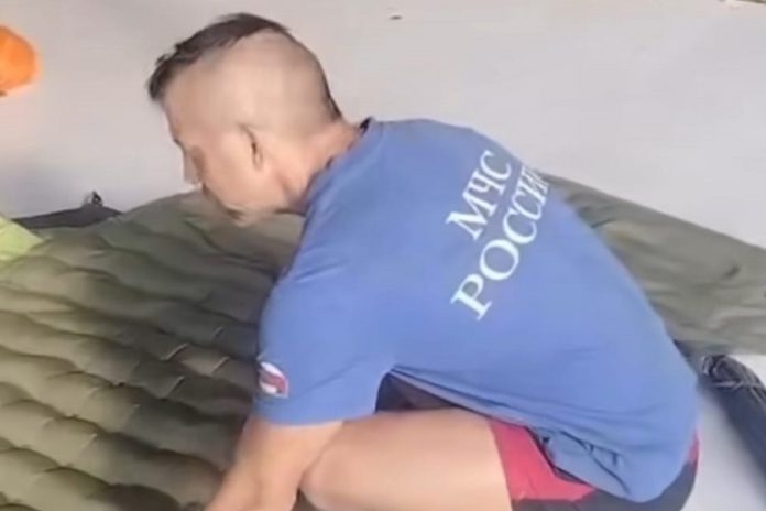 Layaknya Berkemah, Dua WNA Ditemukan Tidur Di Jaba Pura Segara Penida 1