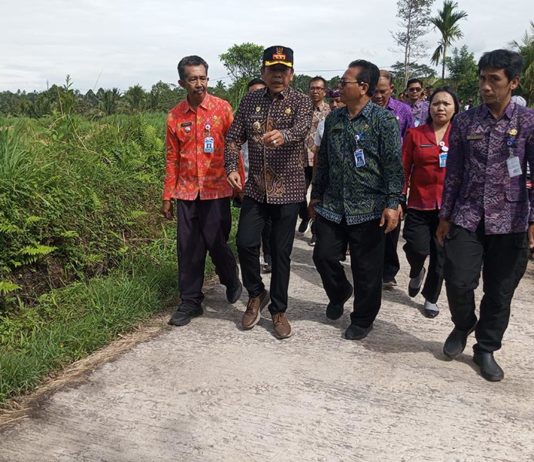 Mudahkan Akses Petani, Karangasem Bangun Jalan Produksi Pertanian Hubungkan Dua Desa