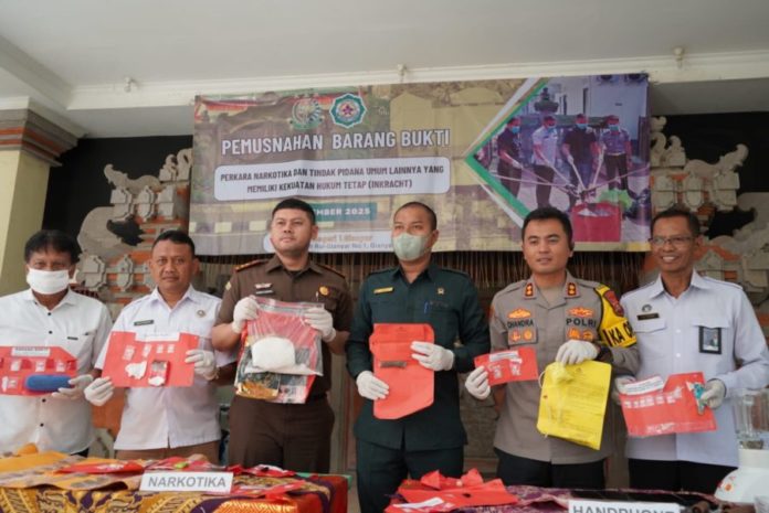 Pemusnahan Barang Bukti Di SMPN 1 Gianyar, Edukasi Hukum Untuk Pelajar 1