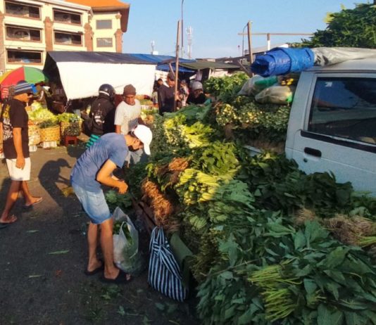 Penempatan Pedagang di Pelataran Pasar Kumbasari Akan Kembali Dikaji
