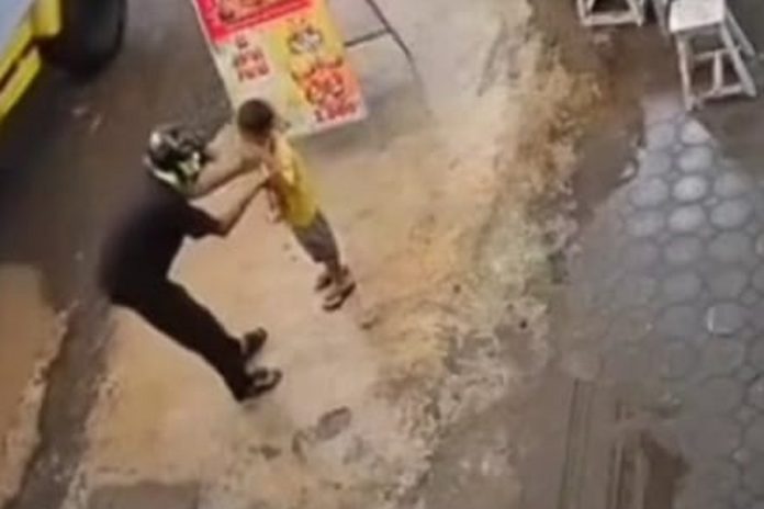 Pengendara Motor Berknalpot Brong Diduga Hendak Culik Anak Di Densel 1