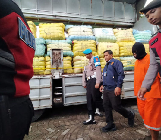 Pengungkapan Kasus Impor Pakaian Bekas Dimulai dari Pasar Kodok