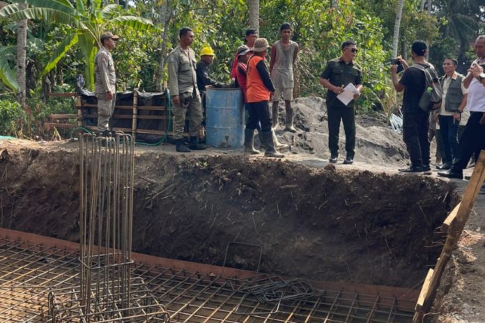 Perizinan Belum Lengkap, Pembangunan Tower Telekomunikasi Di Candikusuma Dihentikan Sementara 1