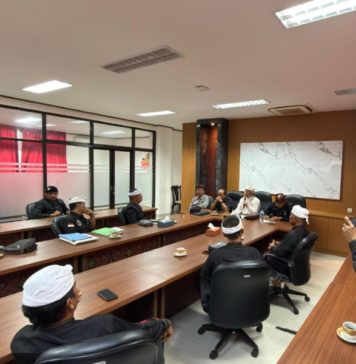 Puluhan Warga Desa Adat Banyuasri Datangi MDA Bali, Minta Jawaban Soal Ini