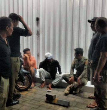 Satpol PP Gianyar Amankan Lansia Linglung Asal Bandung di Pejeng