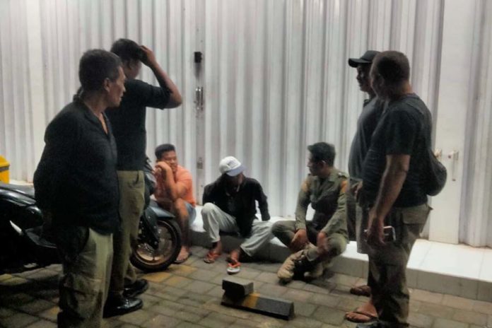 Satpol PP Gianyar Amankan Lansia Linglung Asal Bandung Di Pejeng 1