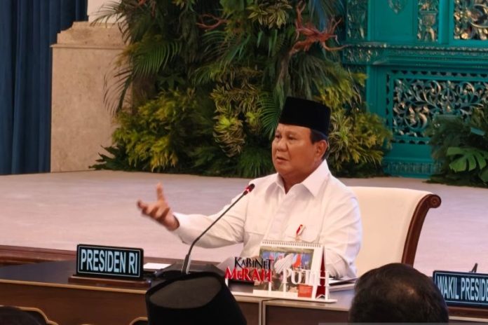 Soroti Adanya Pejabat Ke Lokasi Cuma Buat Foto, Prabowo: Jangan Ada Budaya Wisata Bencana 1