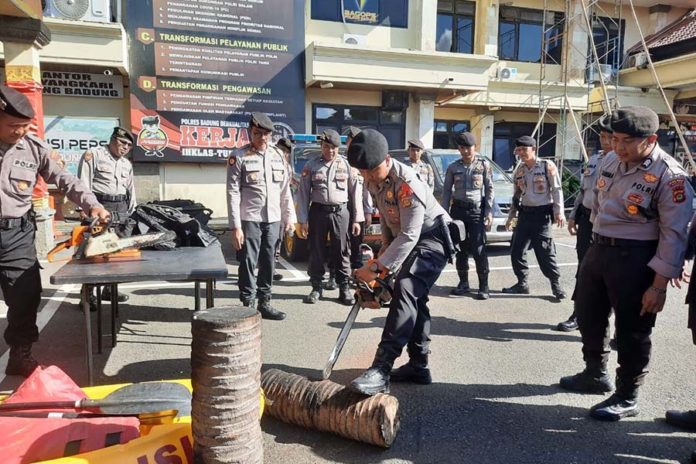 Tingkatkan Kesiapsiagaan Hadapi Bencana, Polres Badung Latihan SAR Terbatas 1
