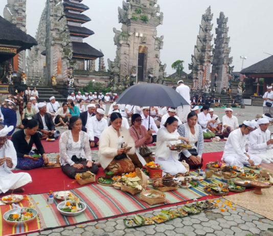 Upacara Bhumi Sudha Digelar di Pura Ulun Danu Batur