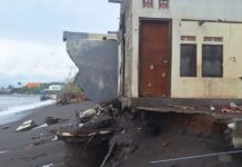 Abrasi Terus Mengganas, Warga Pesisir Monggalan Mengungsi Mandiri