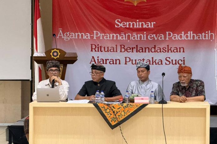 Belasan Lontar Jabarkan Pelaksanaan Nyepi Sehari Jelang Tilem Kasanga, PHDI Bali Minta Umat Tak Terprovokasi 1