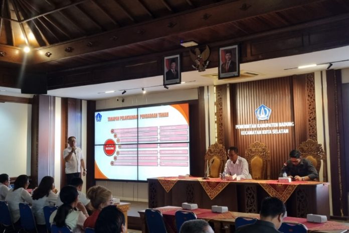 Bupati Adi Arnawa Kebut Progres Pembangunan Jalan Lingkar Selatan 1
